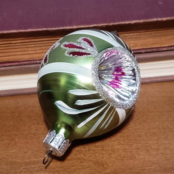 Vintage Mercury Glass Indent Christmas Ornament Green - Picture 8 of 10
